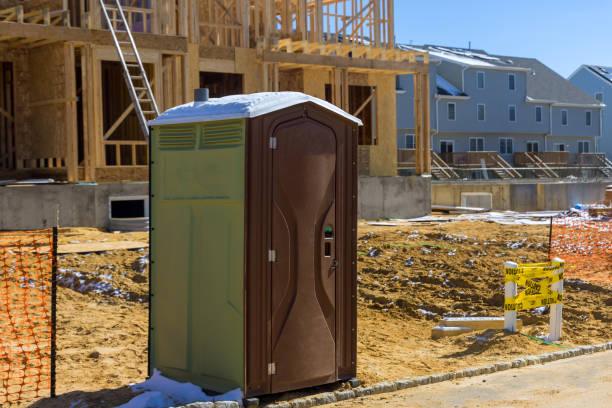 Best Porta potty rental near me  in Williamsport, OH
